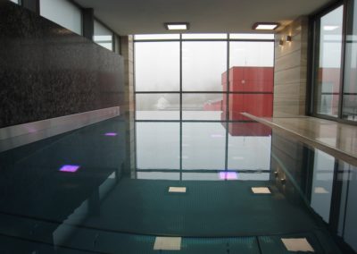Privátní wellness v nerezu - Bazén s nekonečnou hladinou - BWS Přerov