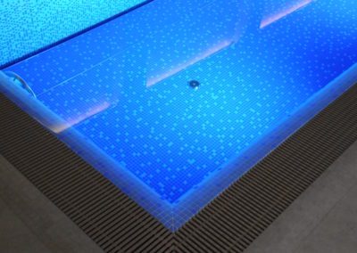 Soukromý bazén plný umění - Keramické bazény na míru - BWS Přerov