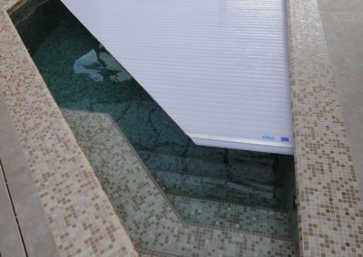 Atypický bazén pod skalou - Luxusní bazény na míru - BWS Přerov