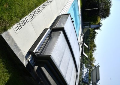 Bazén s nádherným výhledem - Zastřešení bazénu se solárním pohonem - BWS Přerov
