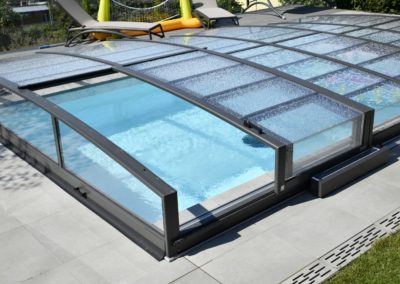 Bazén s nádherným výhledem - Zastřešení bazénu s automatickým pohonem 2 - BWS Přerov