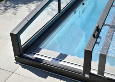 Bazén s nádherným výhledem - Zastřešení bazénu vstup na schody - BWS Přerov