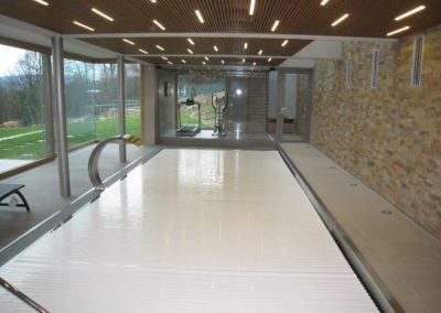 Nerezový bazén s výhledem - Interiérový bazén s lamelovým krytem - BWS Přerov