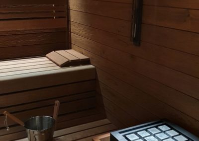 Sauna s příjemným osvětlením - Topidla a regulace pro sauny - BWS Přerov