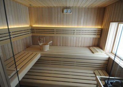 Wellness propojené oknem - Sauna na míru - BWS Přerov