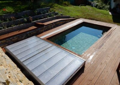 Zemité barvy a nízká střecha - Bazény na míru - BWS Přerov