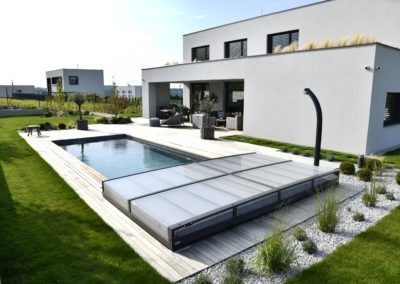 Bazén s nízkým moderním krytem - Luxusní bazén - BWS Přerov