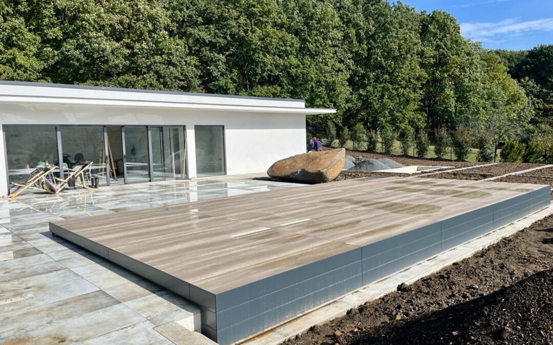 Nerezový bazén s terasou - Pojízdná terasa s HPL obkladem - BWS Přerov